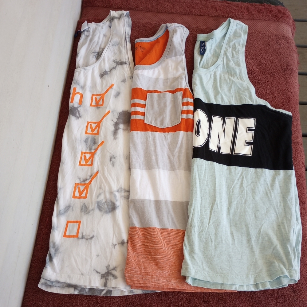 3 Mens Tank Tops bundle size Large